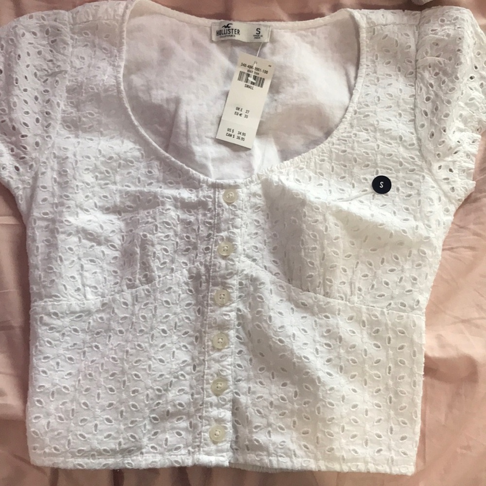 COPY - Cute white buttoned top